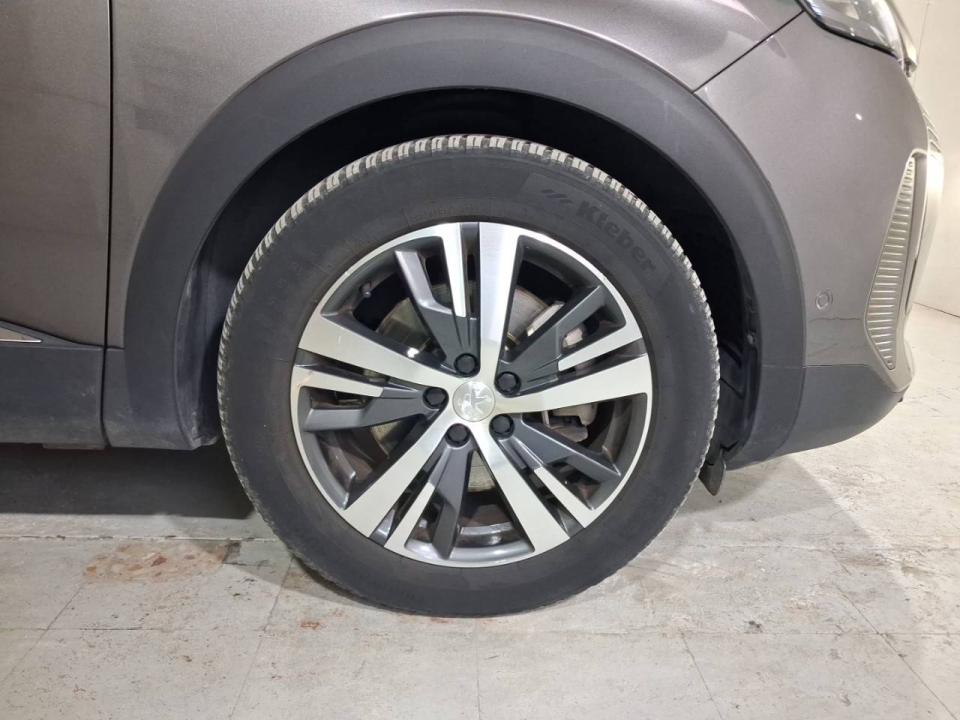 Peugeot 3008 Hybrid 225 e-EAT8 Allure