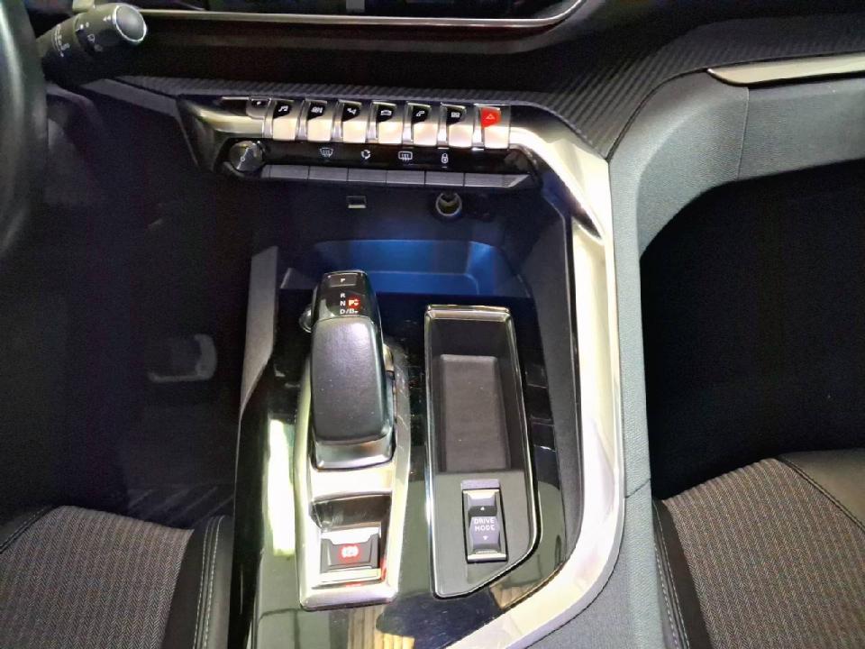 Peugeot 3008 Hybrid 225 e-EAT8 Allure