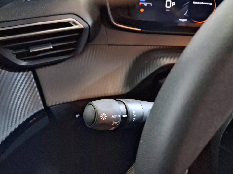 Peugeot 208 Allure HYBRID 110 eDCS6