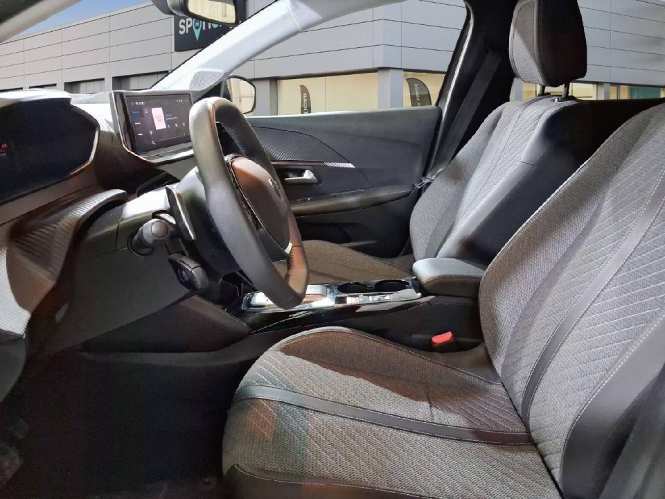 Peugeot 208 Allure HYBRID 110 eDCS6