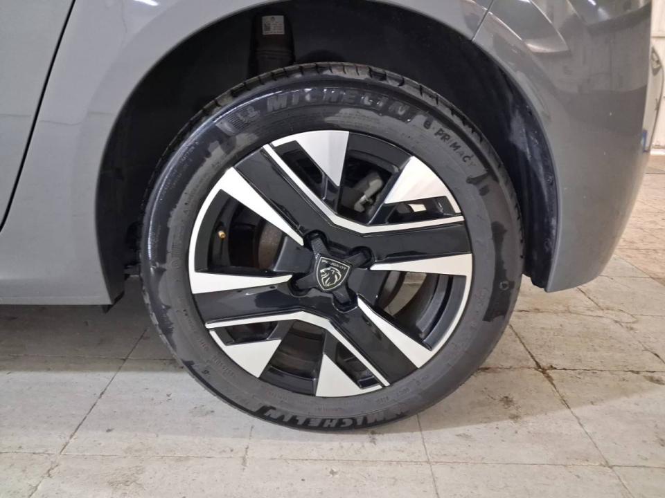 Peugeot 208 Allure HYBRID 110 eDCS6