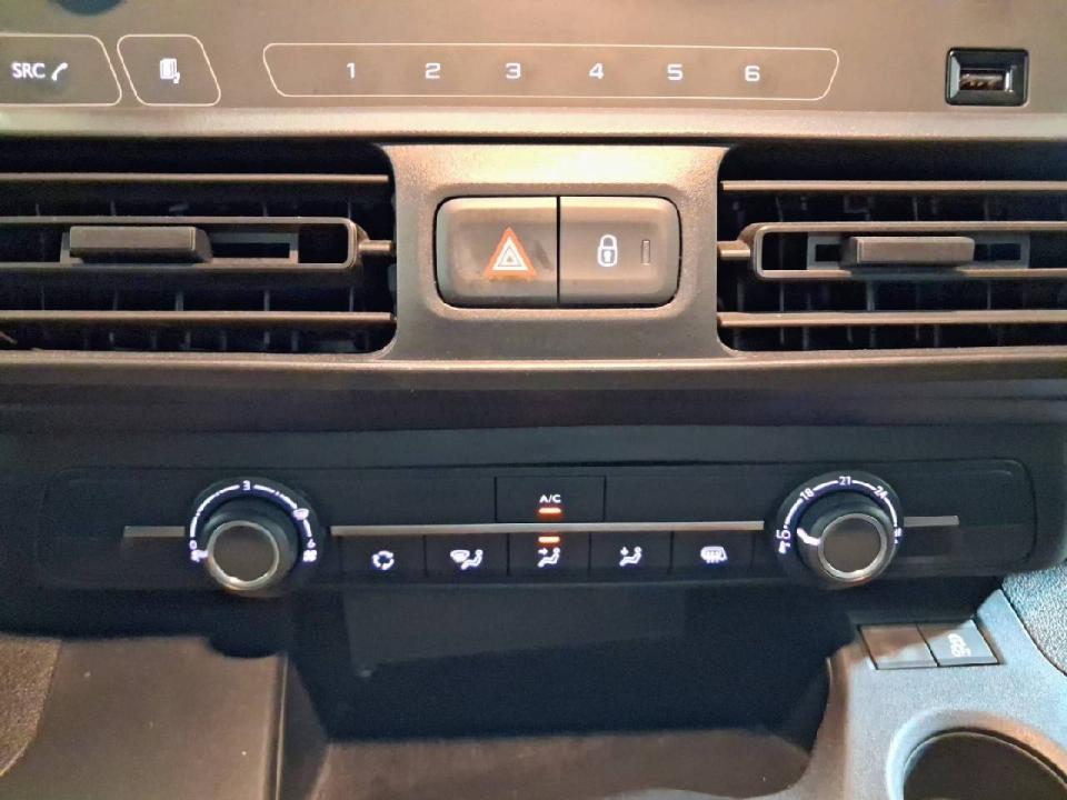 Peugeot Partner Pro Standard 600kg BlueHDi 73kW