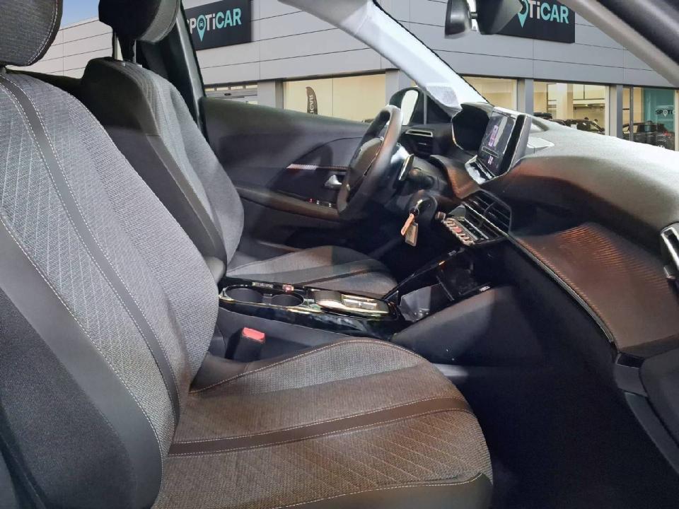 Peugeot 208 Allure HYBRID 100 eDCS6