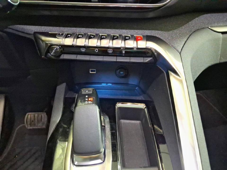 Peugeot 3008 Hybrid 225 e-EAT8 Allure Pack