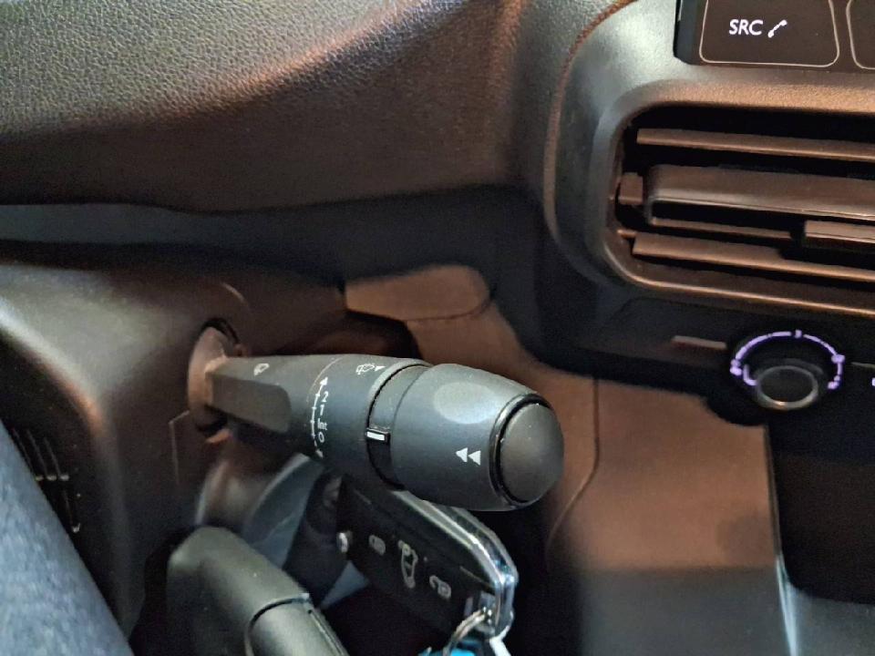 Peugeot Partner Pro Standard 600kg BlueHDi 73kW