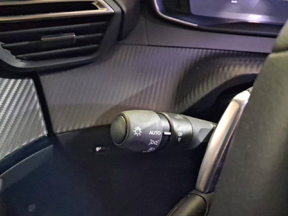 Peugeot 2008 N2008 Allure Hybrid 145 eDCS6