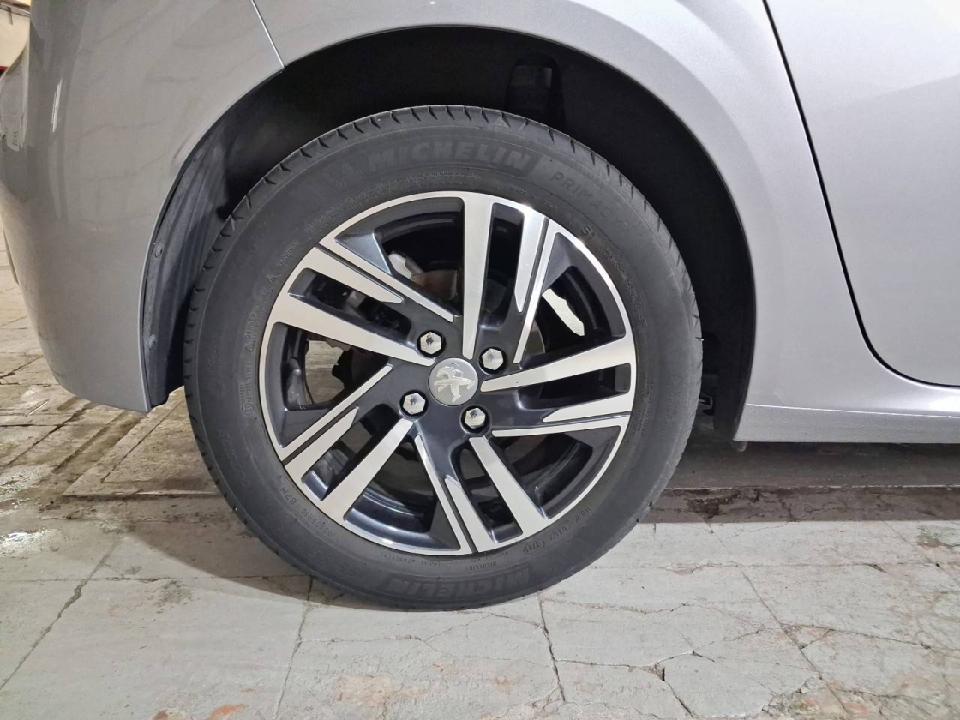 Peugeot 208 PureTech 73kW (100CV) EAT8 Allure Pack