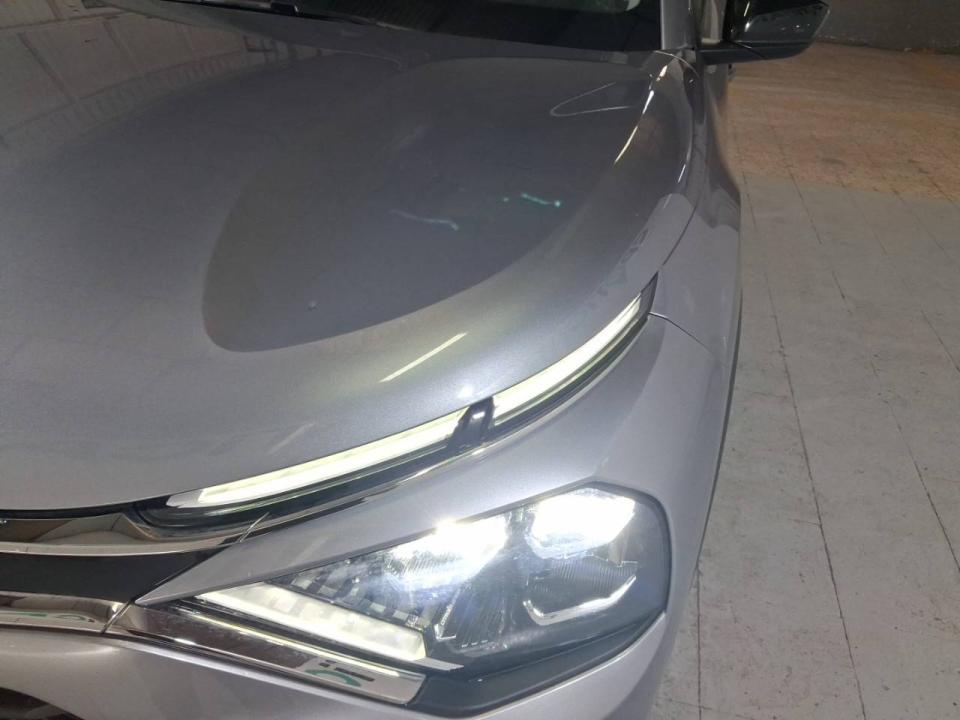 Citroen C4 Hybrid 136 e-DCS6 Plus
