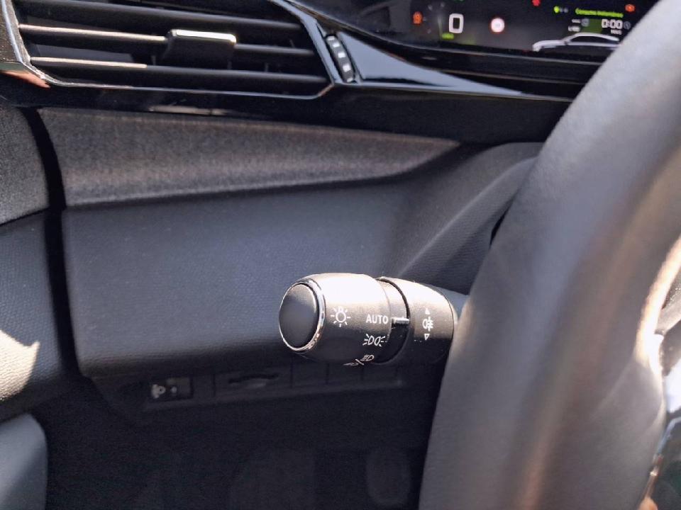 Peugeot 308 5P Allure Gasolina 130 S&S MAN