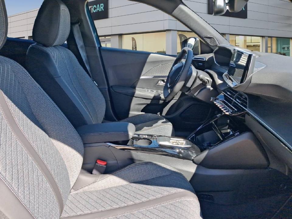 Peugeot e-2008 Eléctrico Allure 156 (115kW)