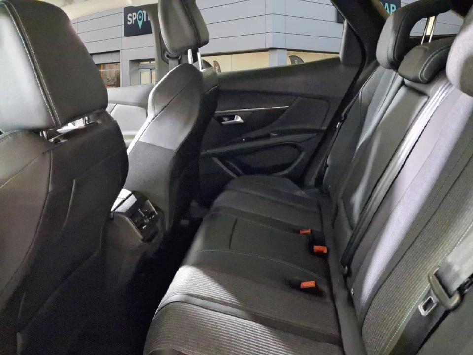 Peugeot 3008 Hybrid 225 e-EAT8 Allure