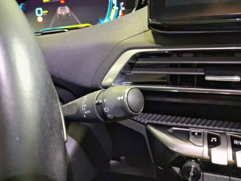 Peugeot 3008 Hybrid 225 e-EAT8 Allure