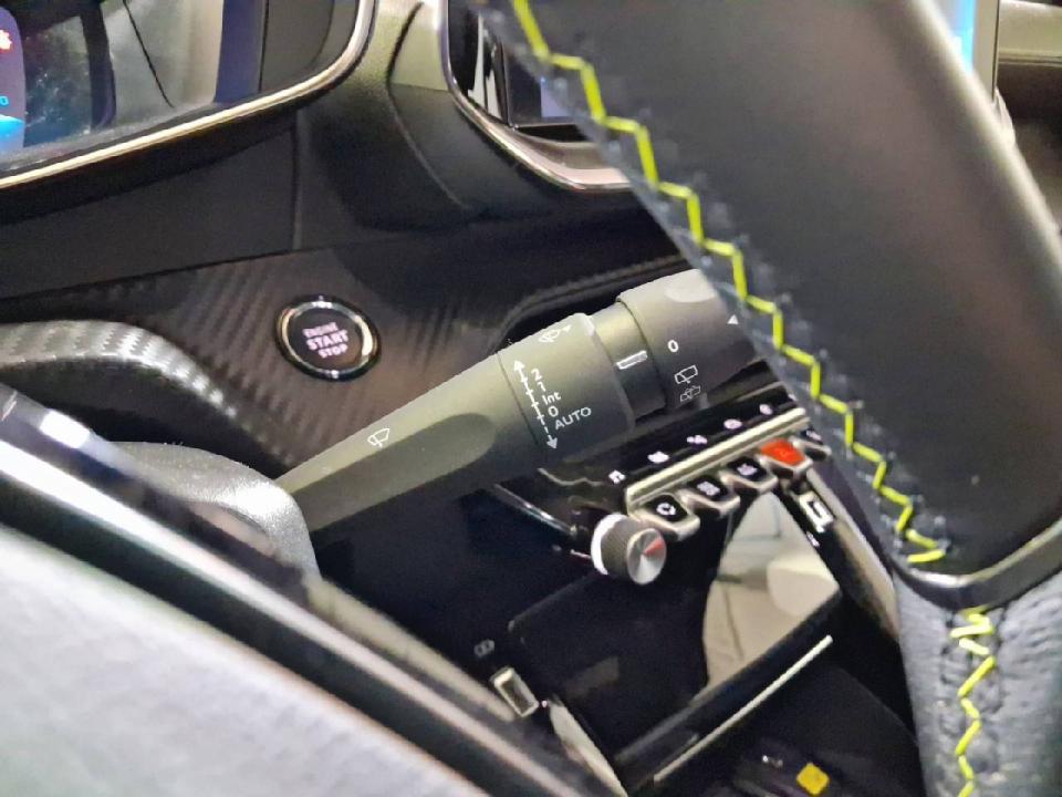Peugeot 2008 GT Puretech 130 S&S BVM6