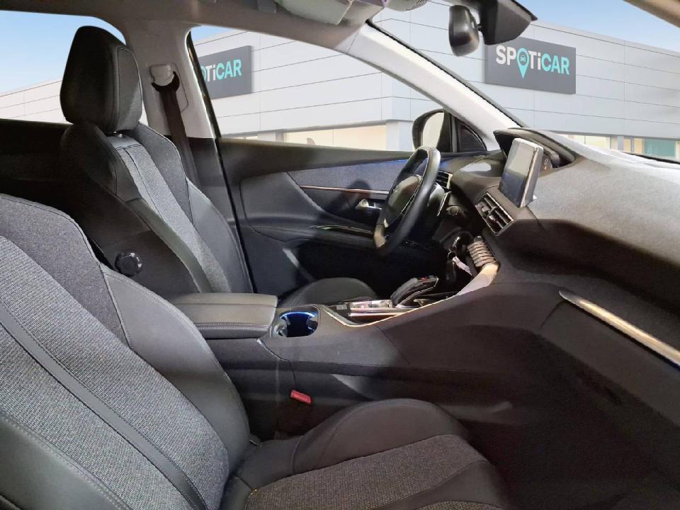 Peugeot 5008 Allure 1.2L PureTech 96kW (130CV) EAT8