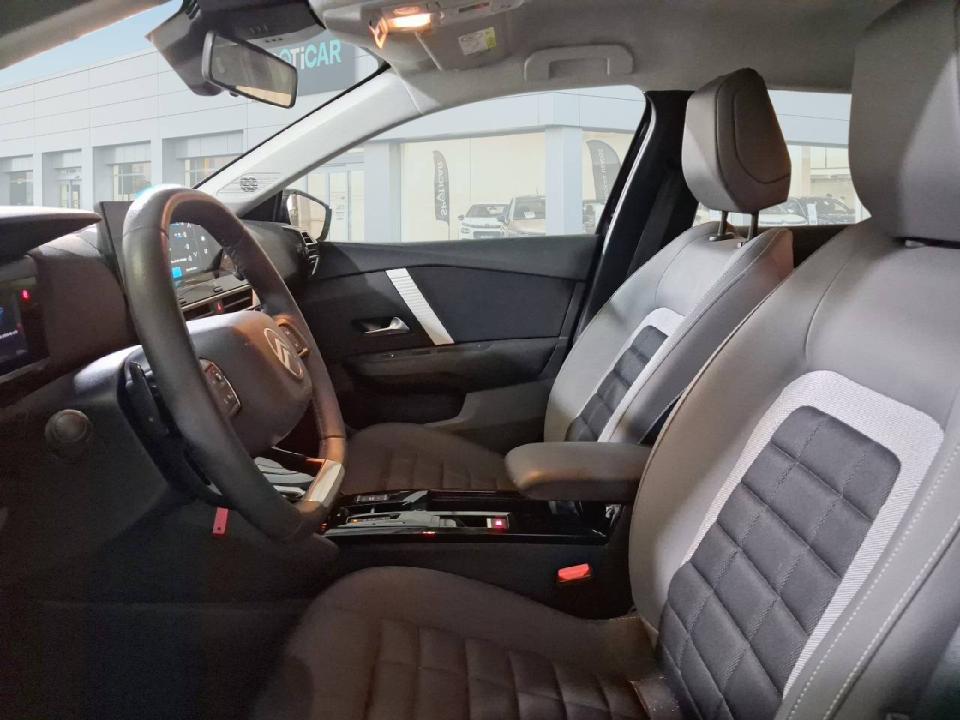 Citroen C4 Hybrid 145 ë-DCS6 Plus