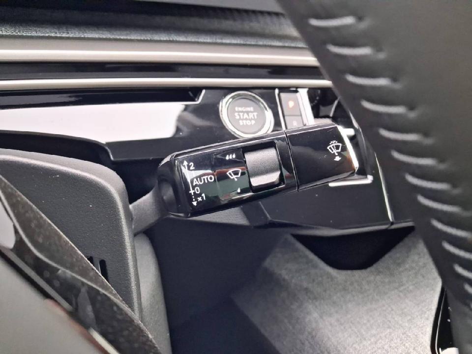 Peugeot 3008 Hybrid 1.2 107KW  eDCS6 Allure