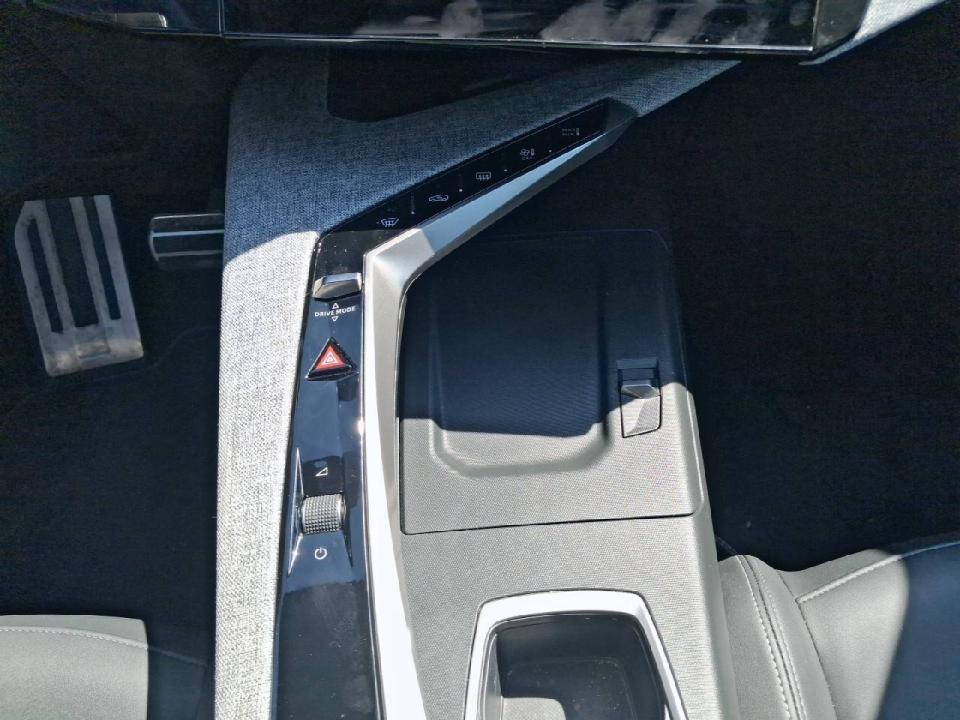 Peugeot 5008 Hybrid 1.2 107KW GT eDCS6