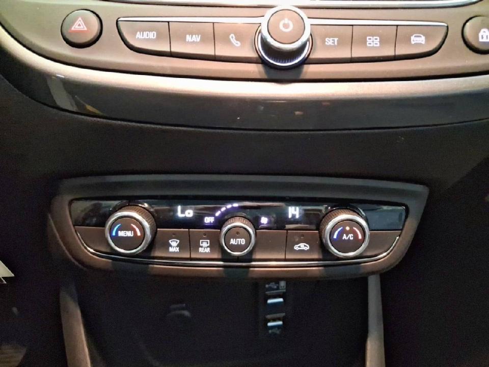 Opel Crossland X 1.2 96kW (130CV) Business Elegance