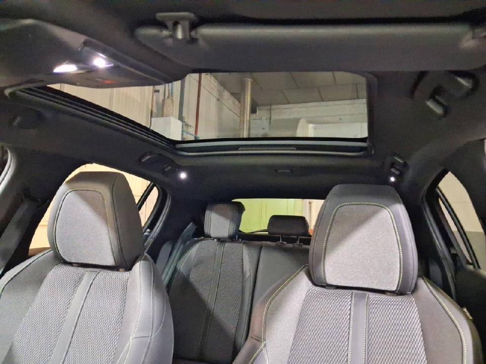 Peugeot 208 GT HYBRID 136 eDCS6