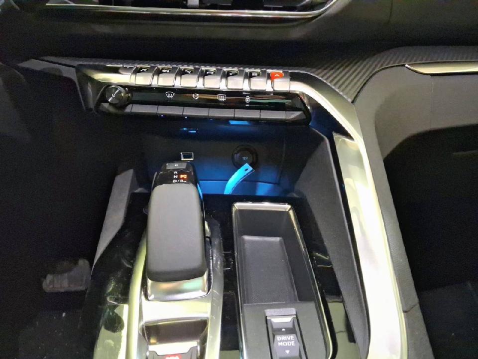 Peugeot 3008 Hybrid 225 e-EAT8 Allure