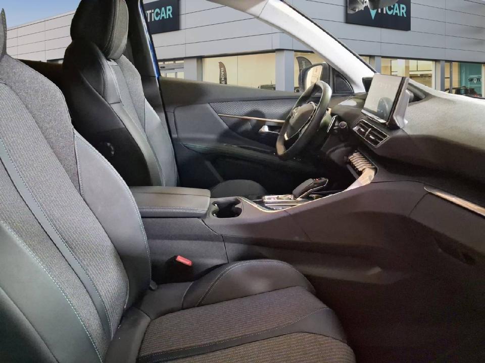 Peugeot 3008 Hybrid 225 e-EAT8 Allure