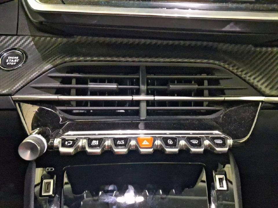 Peugeot e-2008 Eléctrico Allure Pack