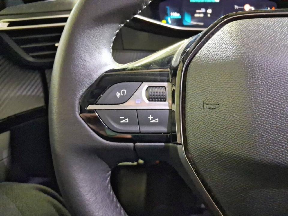 Peugeot e-2008 Eléctrico Allure Pack