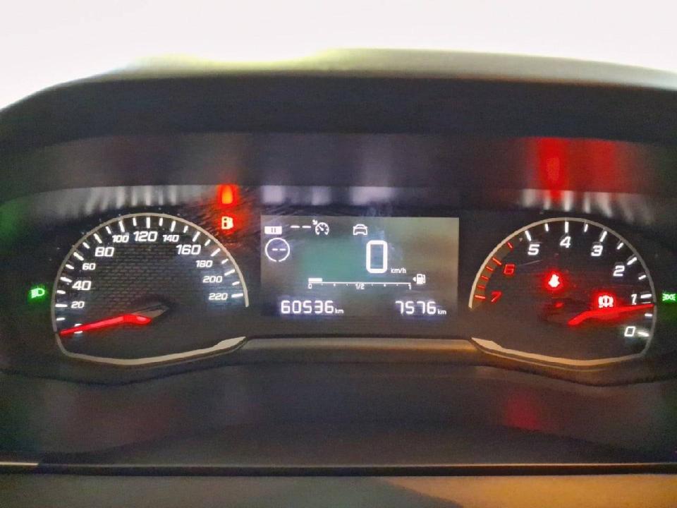 Peugeot 208 BlueHDi 73kW (100CV) Active