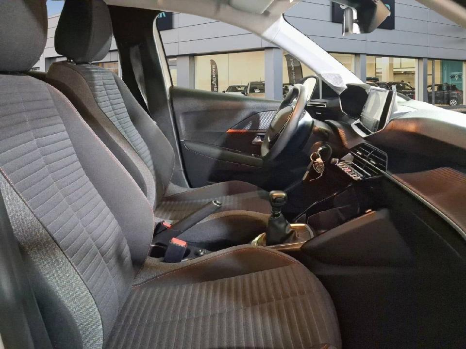 Peugeot 208 BlueHDi 73kW (100CV) Active