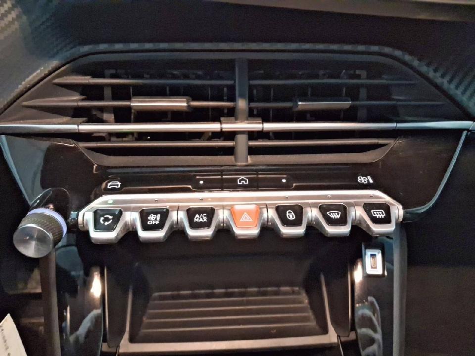 Peugeot 208 Style HYBRID 110 eDCS6