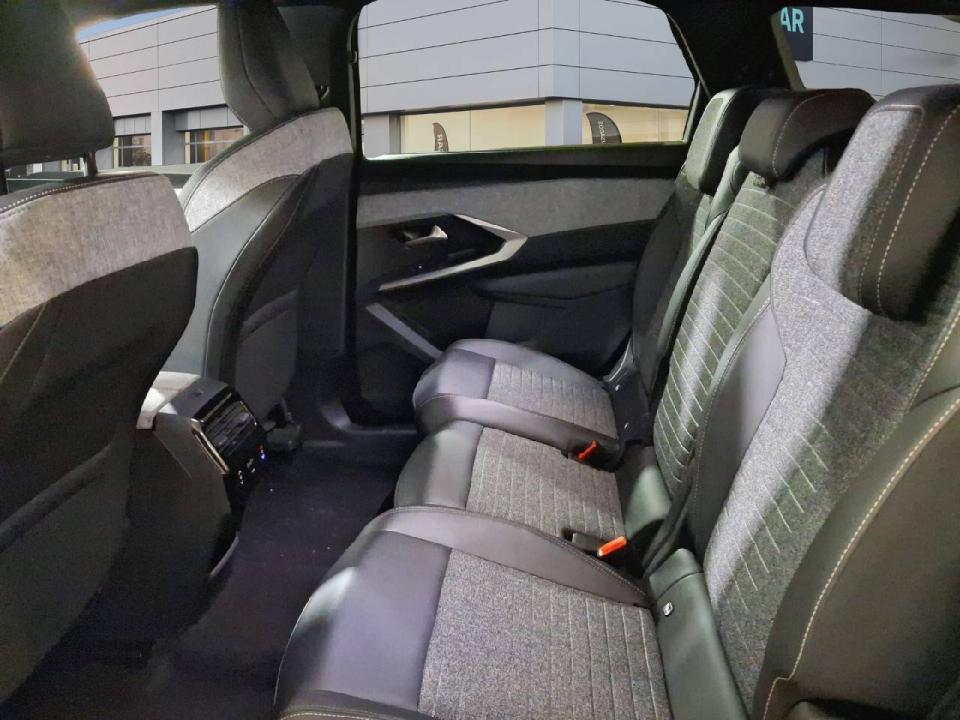 Peugeot 5008 Hybrid 1.2 107KW Allure eDCS6