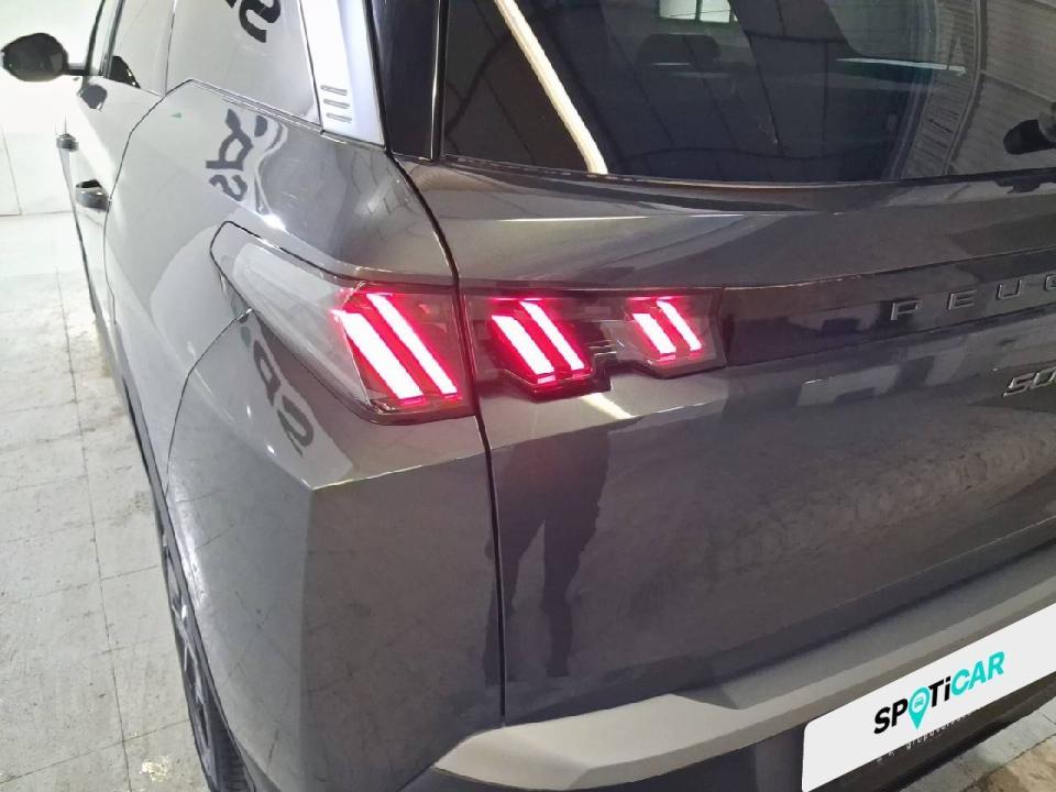 Peugeot 5008 Hybrid 1.2 107KW Allure eDCS6