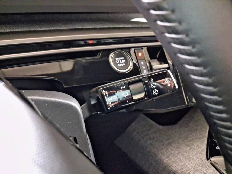 Peugeot 5008 Hybrid 1.2 107KW Allure eDCS6
