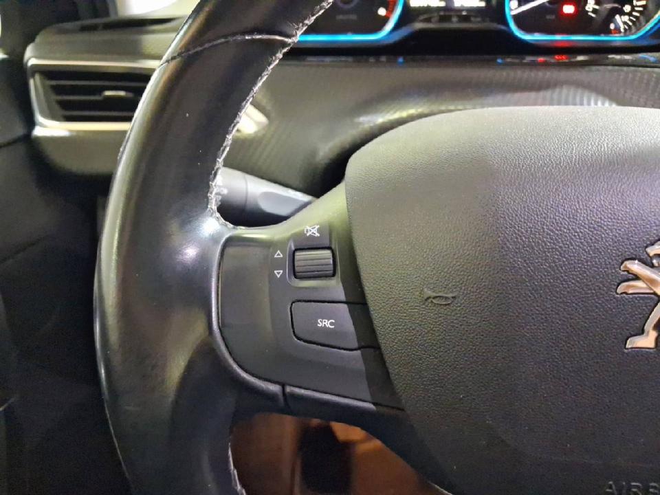 Peugeot 2008 Allure BlueHDi 73KW (100CV)