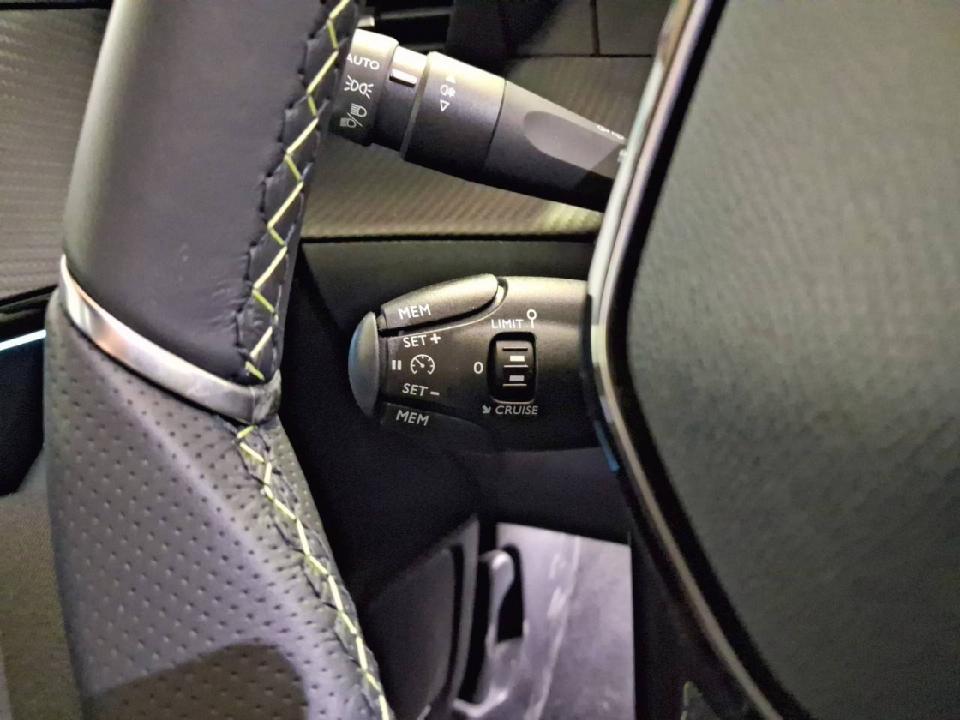 Peugeot 208 PureTech 73kW (100CV) GT