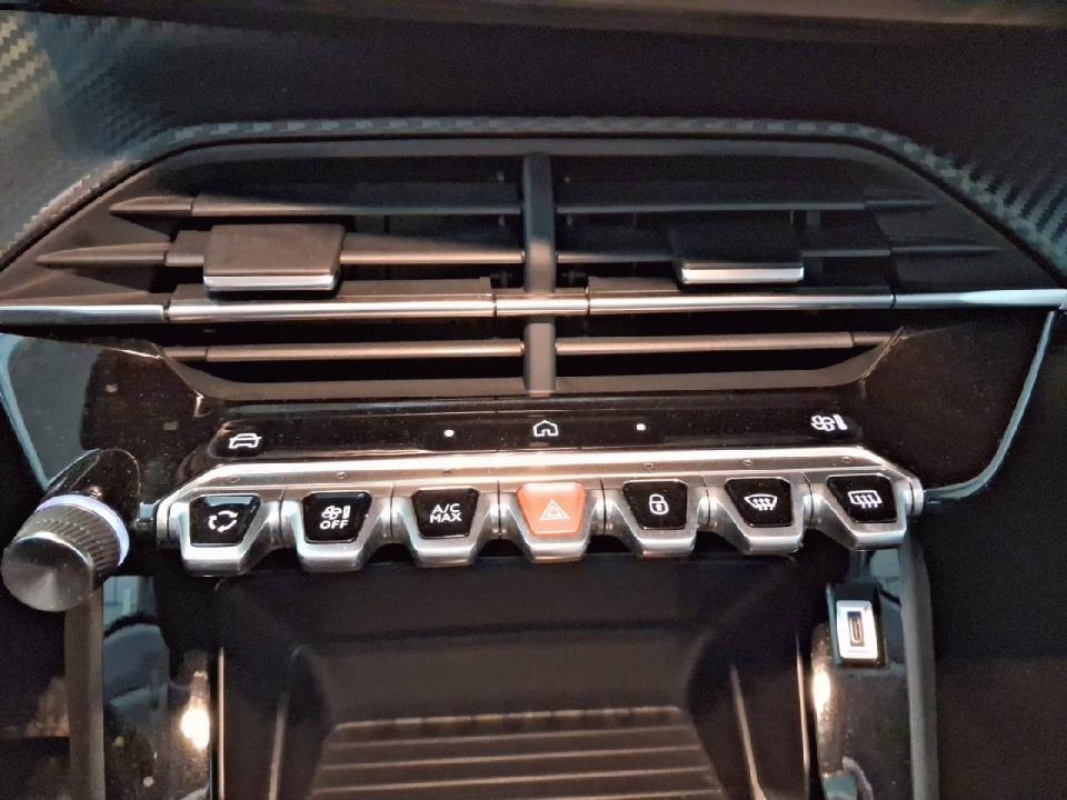 Peugeot 208 Active HYBRID 100 eDCS6