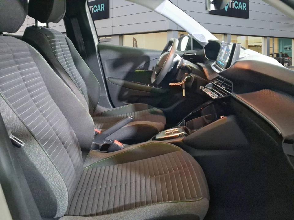 Peugeot 208 Active HYBRID 100 eDCS6