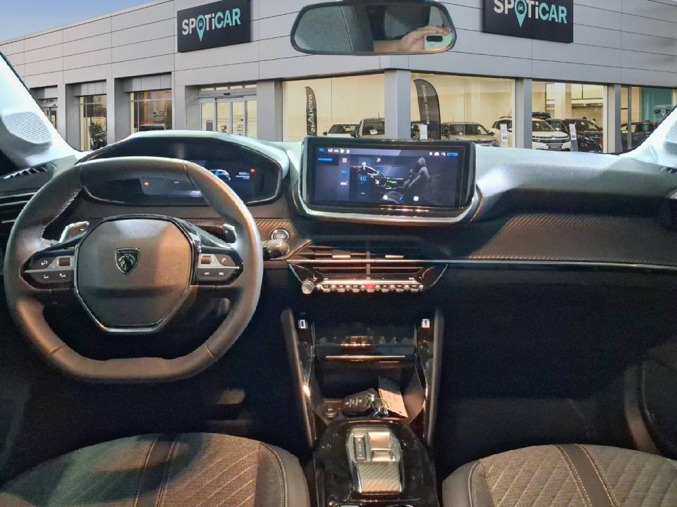 Peugeot 208 Allure HYBRID 100 eDCS6