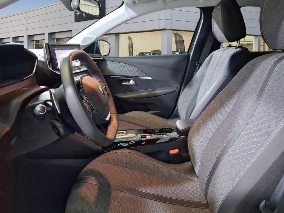 Peugeot 208 Allure HYBRID 100 eDCS6