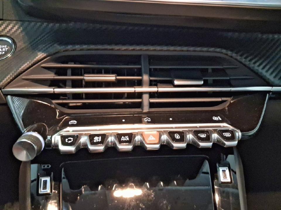 Peugeot 208 Allure HYBRID 100 eDCS6