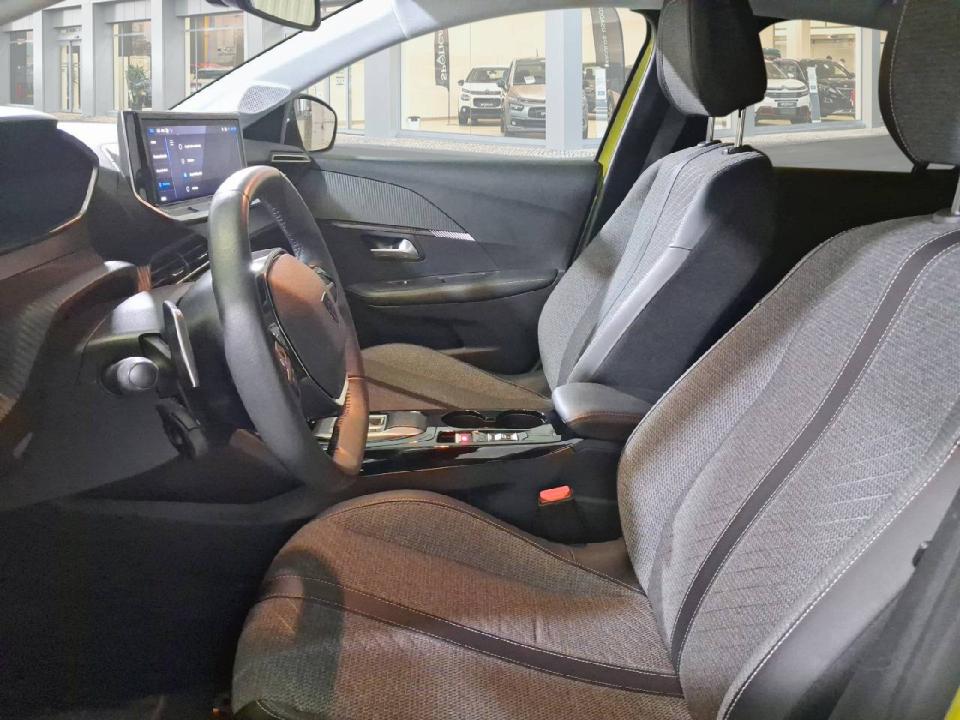Peugeot 208 Allure HYBRID 100 eDCS6