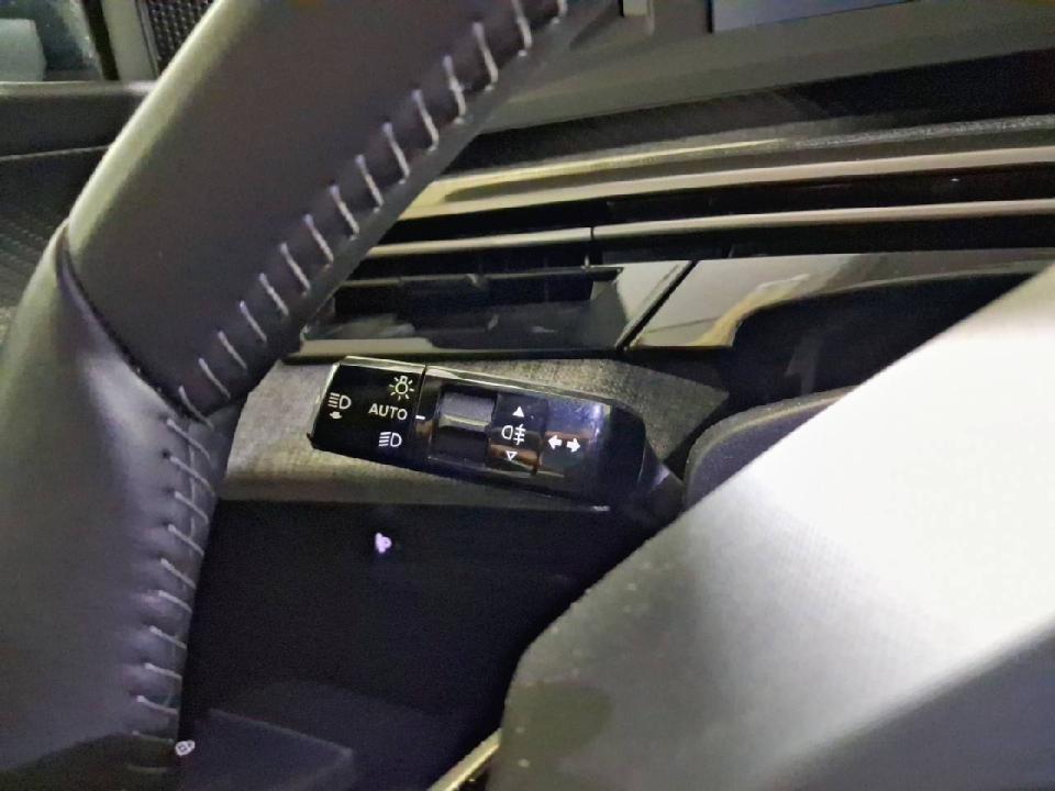 Peugeot 5008 Hybrid 1.2 107KW Allure eDCS6