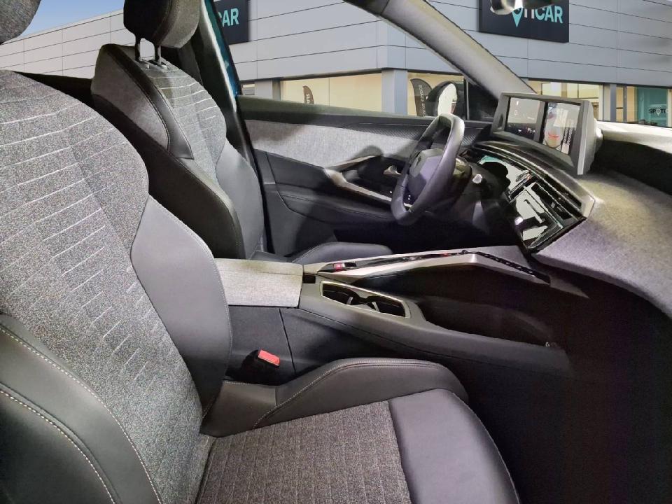 Peugeot 5008 Hybrid 1.2 107KW Allure eDCS6