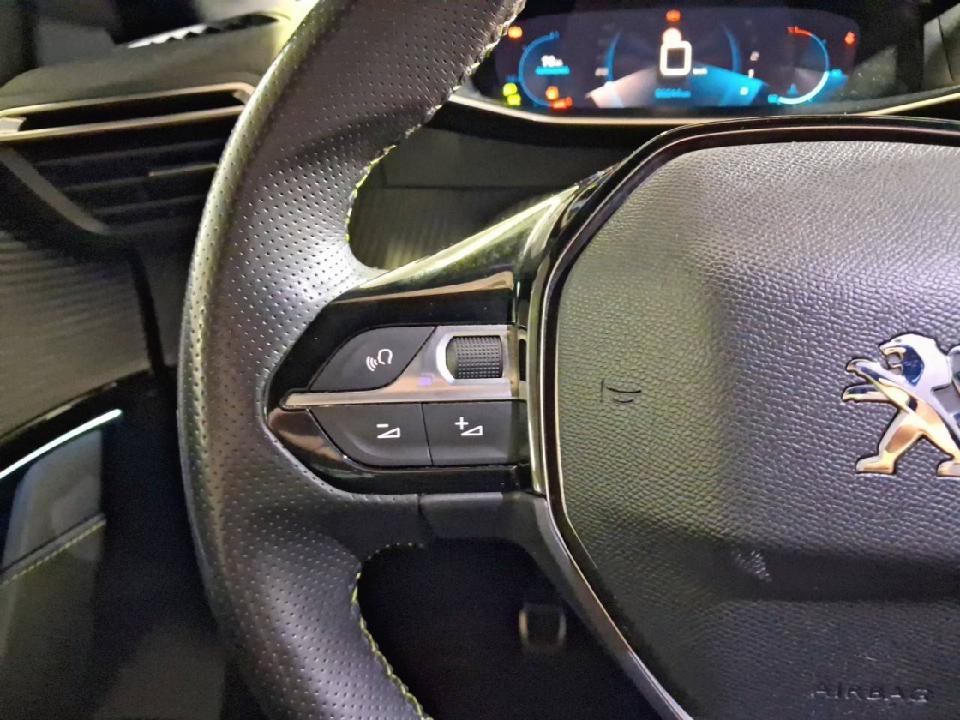 Peugeot 208 PureTech 73kW (100CV) GT Line
