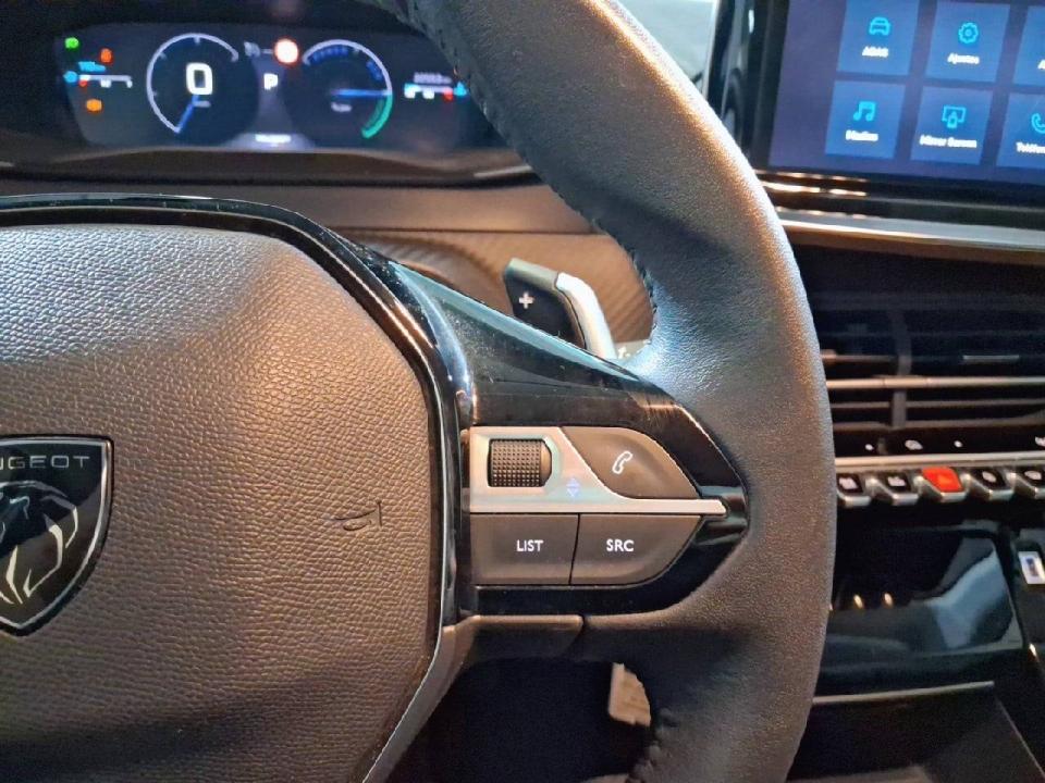Peugeot 208 Allure HYBRID 110 eDCS6