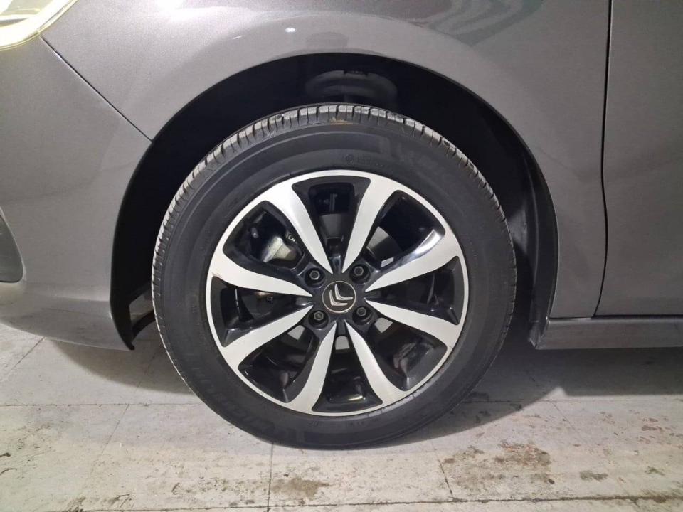 Citroen C4 C4 PureTech 81KW (110CV) Live Edition