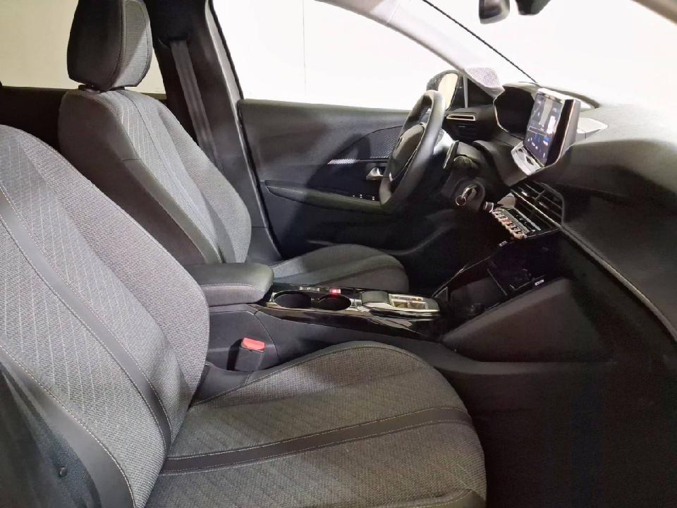 Peugeot 208 Allure HYBRID 110 eDCS6