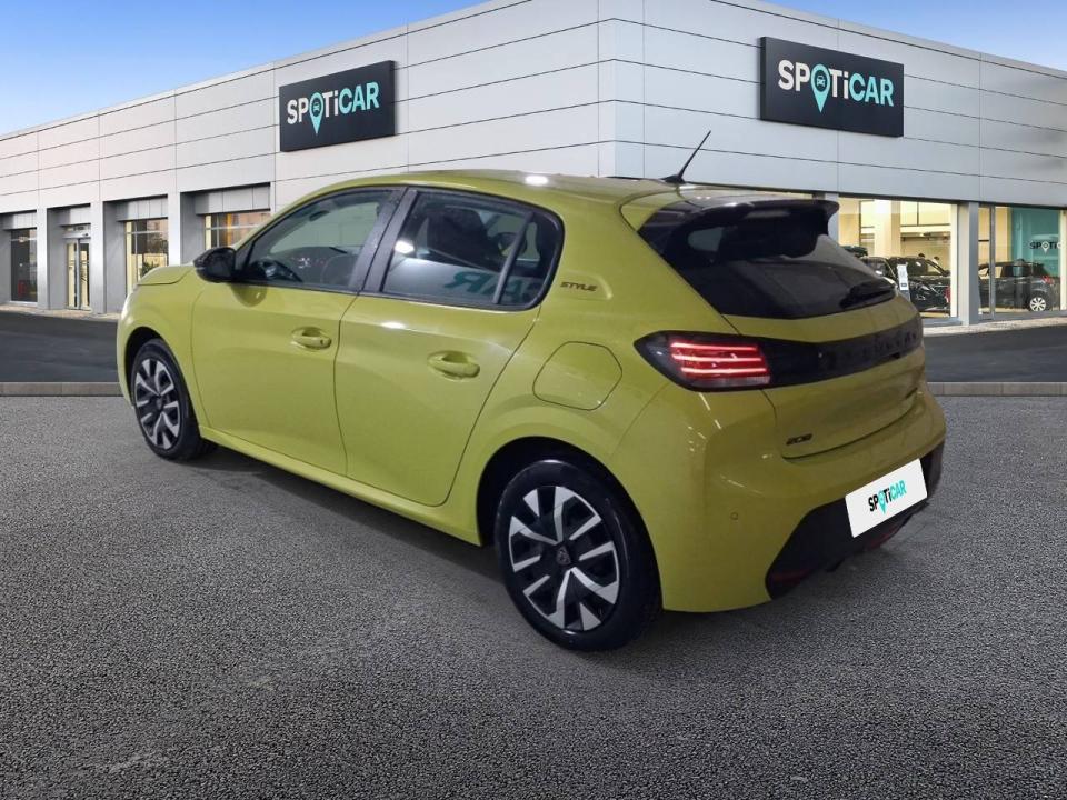 Peugeot 208 Style HYBRID 110 eDCS6