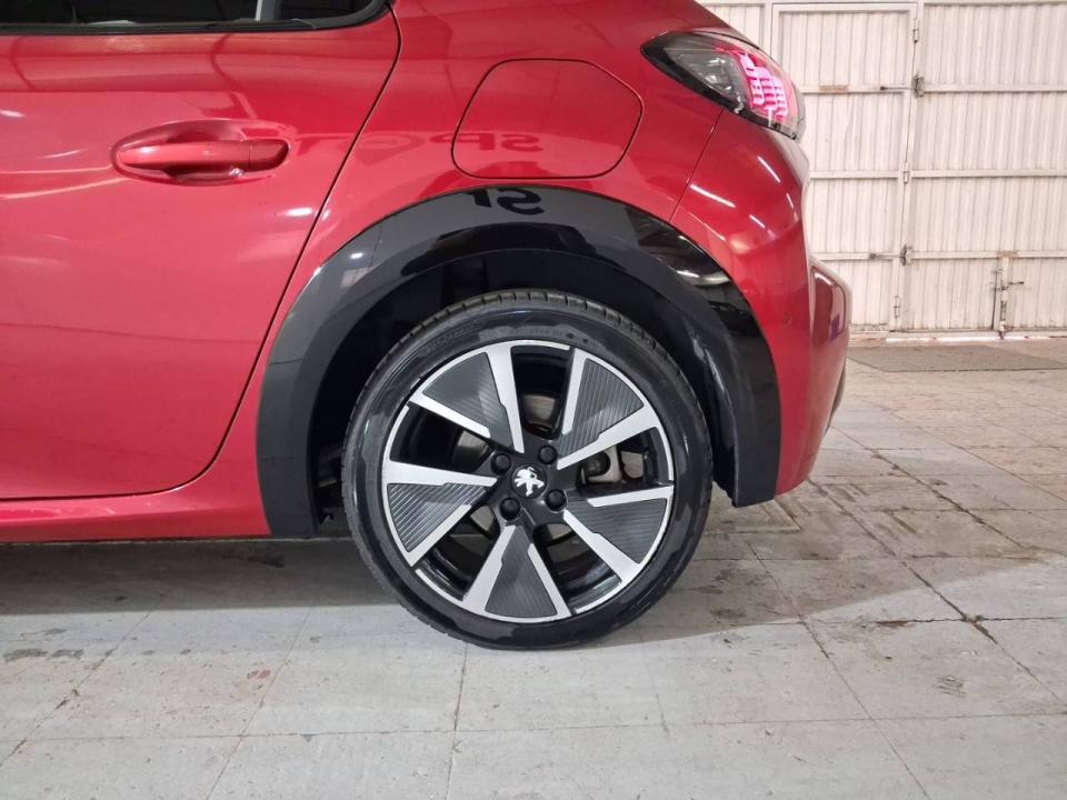 Peugeot e-208 Eléctrico GT