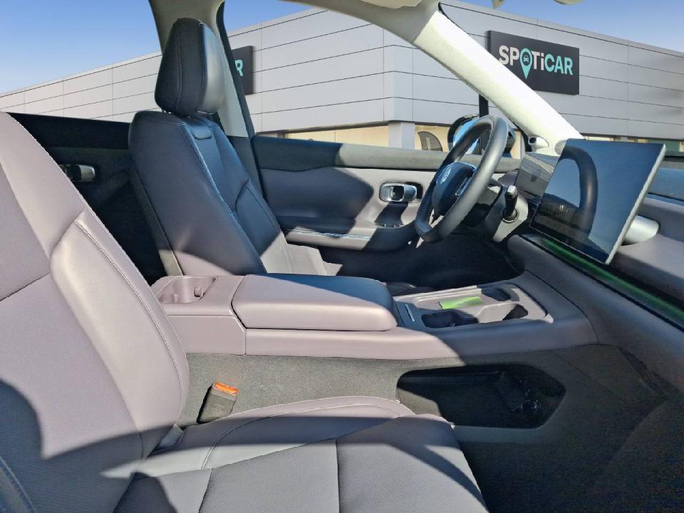 Leapmotor C10 C10 REEV 28.4 kWh Design Auto